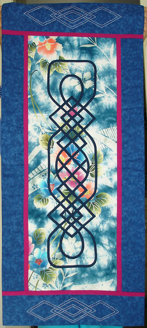 Kitty Pippen's Japanese version of Celtic Medallion IV border knot.