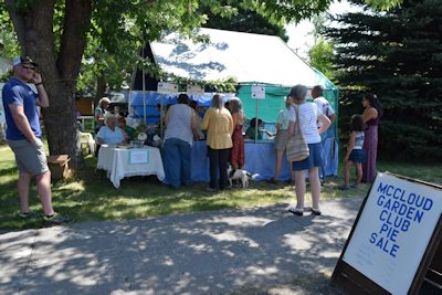 Garden Club Pie Sale