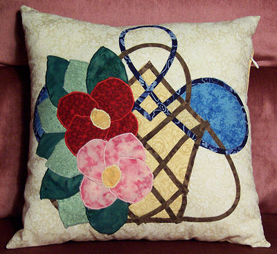 Kim Hushbeck's Celtic Basket pillow.